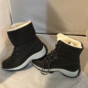 Brand new warm black snow boots